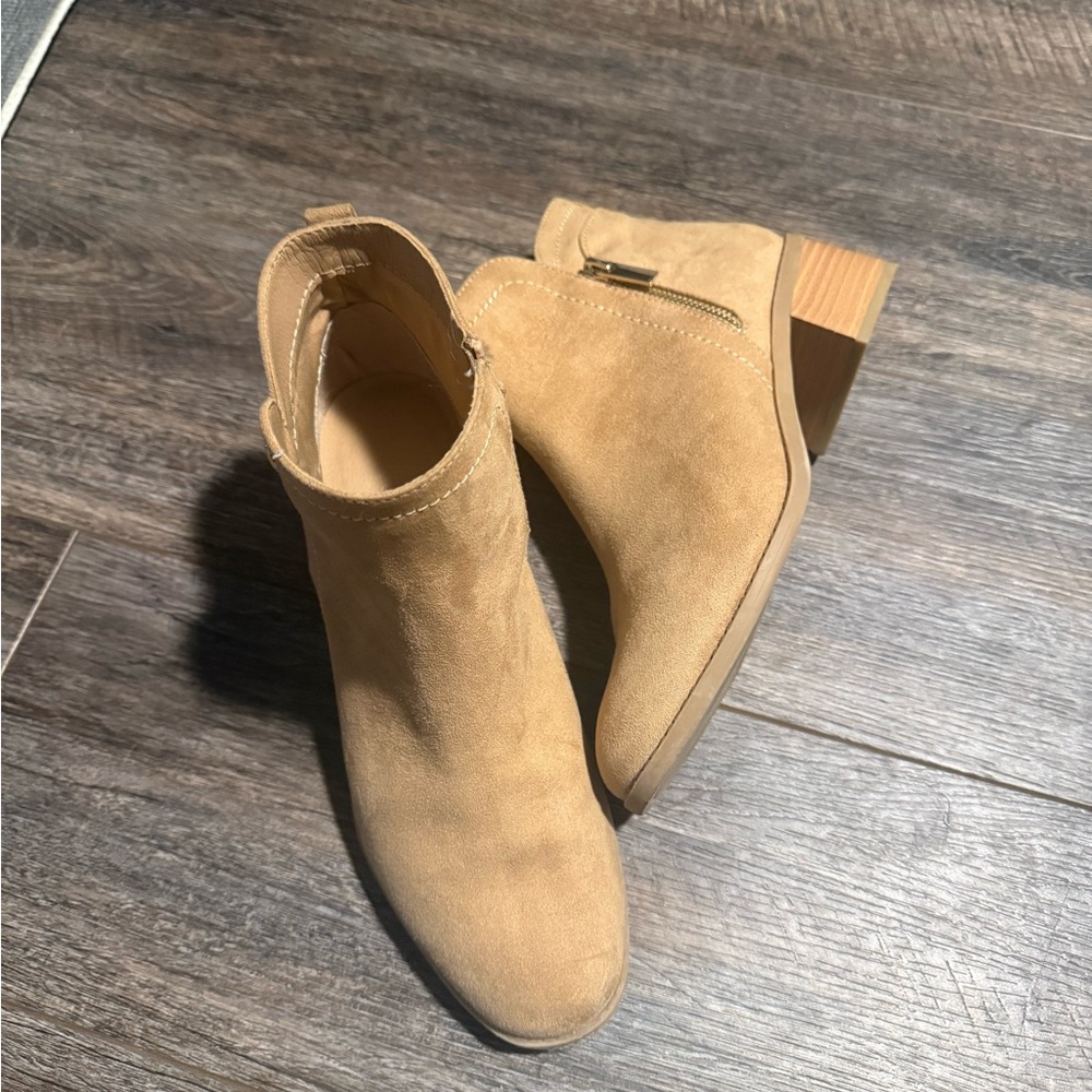 LC Lauren Conrad Light Brown Ankle Booties
